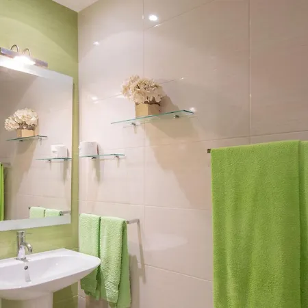 Beachfront 1 Bdr With Pool By Lovelystay Appartement *