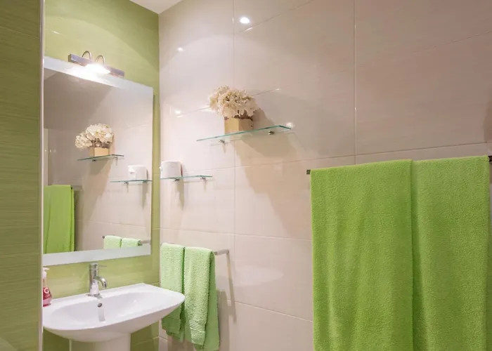 Beachfront 1 Bdr With Pool By Lovelystay 아파트 *