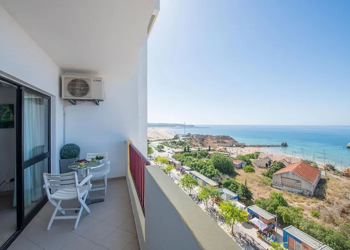 아파트 Beachfront 1 Bdr With Pool By Lovelystay