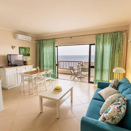 Beachfront 1 Bdr With Pool By Lovelystay 포티마오