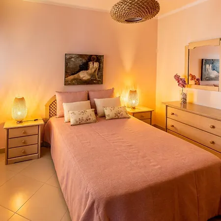 Apartment Beachfront 1 Bdr With Pool By Lovelystay