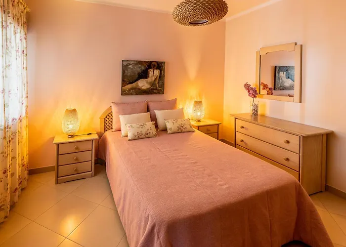 Apartamento Beachfront 1 Bdr With Pool By Lovelystay