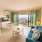 Beachfront 1 Bdr With Pool By Lovelystay بورتيماو