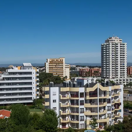 شقة Beachfront 1 Bdr With Pool By Lovelystay *